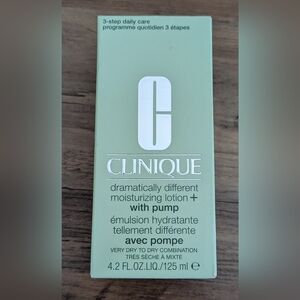 New Clinique Dramatically Different Moisturizing Lotion+ with Pump